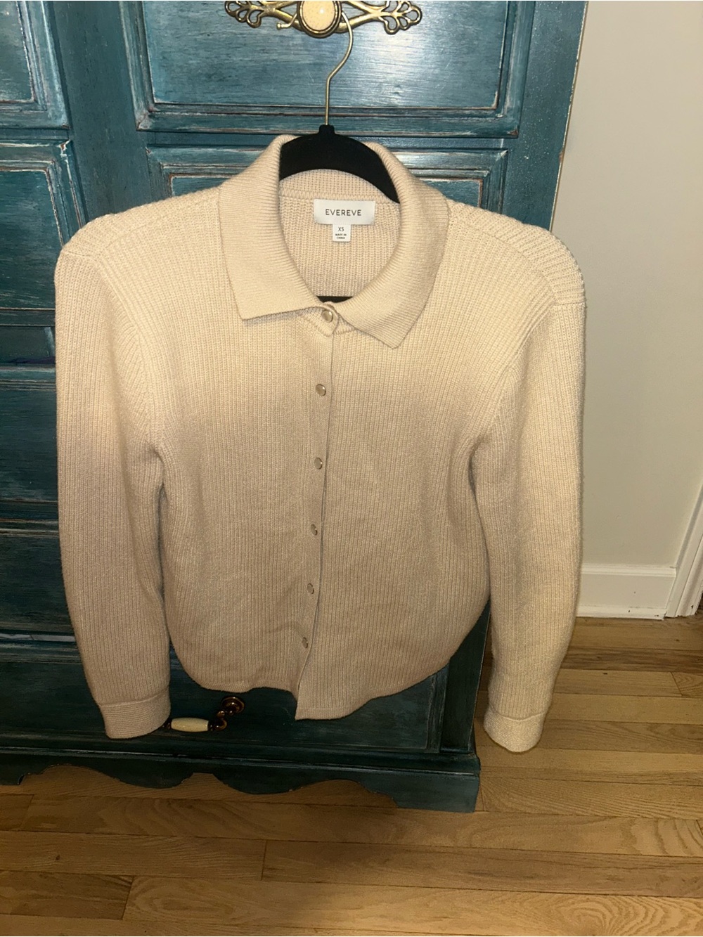 Evereve Cream Collared Button Ribbed Knit Cardigan